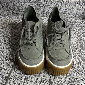 UGG platform Olive Green Sneakers
